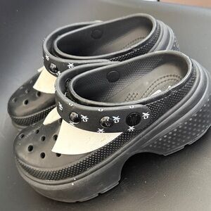 CROCS Women’s Black and White Platform Clog Sandals